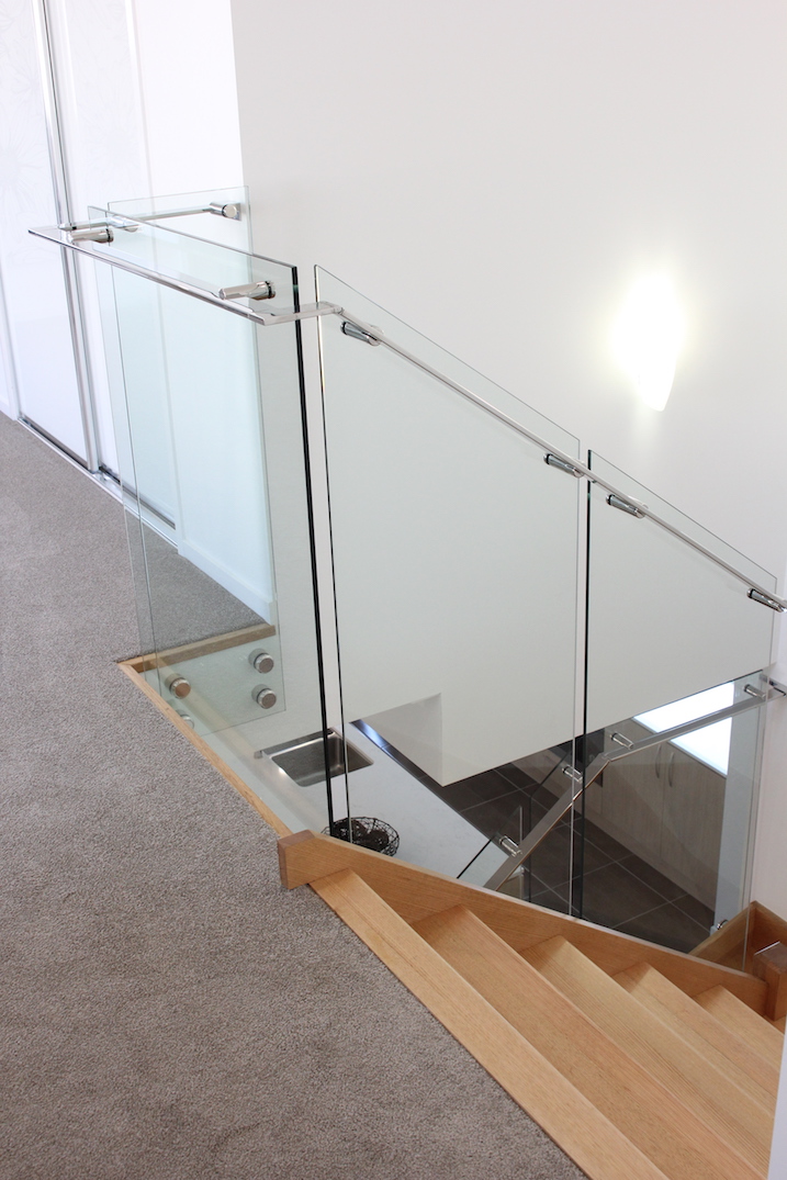 Oracle Glass & Stainless Steel Handrail Staircase 1